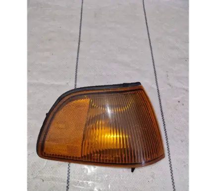 Mitsubishi Pajero Sport I Front indicator light 12087194