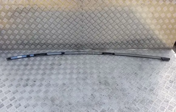 Roof trim bar molding cover
