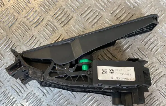 Volkswagen PASSAT B6 Accelerator throttle pedal 1K1723503L E11073407 6PV00860001