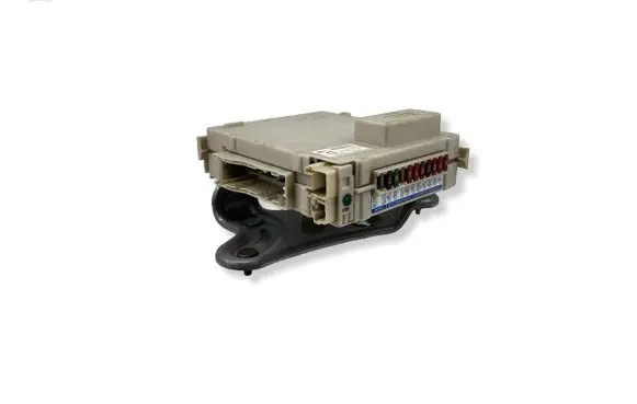 Lexus GS 300 350 430 450H Fuse module 8267030230 61270258 9460