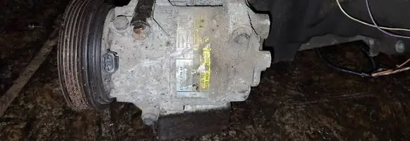 Renault Megane II Air conditioning (A/C) compressor (pump) 8200316164