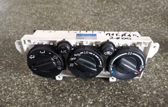 Toyota Avensis T220 Climate control unit 5590005091 1465700540