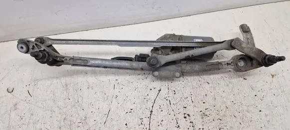 Front wiper linkage and motor