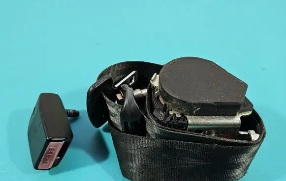 Dacia Dokker Front seatbelt 868849013R IMPRK1470327