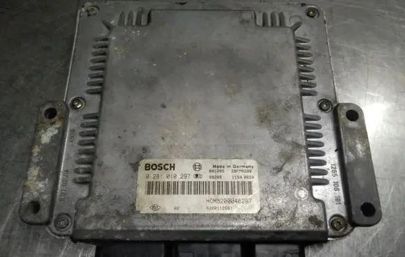 Renault Laguna II Engine control unit/module 0281010297 HOM8200048297