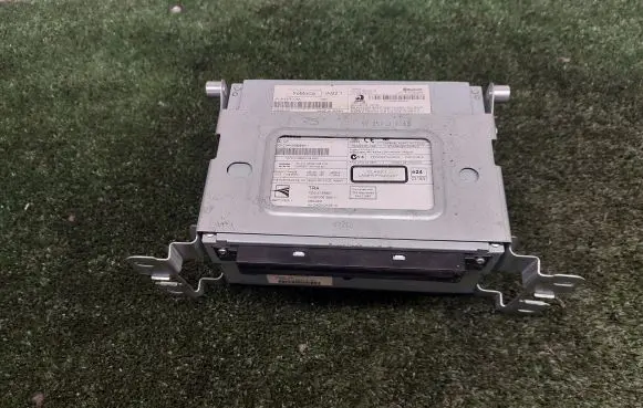 Jaguar XF X250 HiFi Audio sound control unit 31337311AA