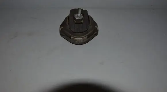 BMW 5 E60 E61 Engine mount bracket