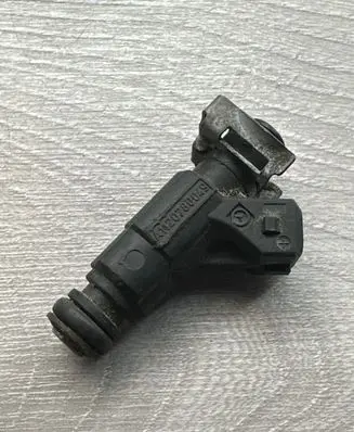Mercedes-Benz C W202 Fuel injector A1120780049 0280155742