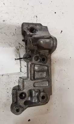 Mercedes-Benz B W246 W242 Engine mounting bracket A6512200607
