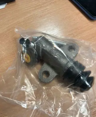 Nissan Terrano Clutch slave cylinder ADN13628