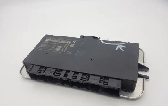 BMW 5 F10 F11 Power management control unit 61359247063 61359247063901 0001514185