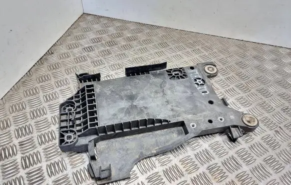 BMW X1 F48 F49 Battery tray 7641798 253230 0004418