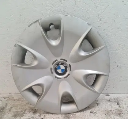 BMW 1 E81 E87 R16 wheel hub/cap/trim 36136777787