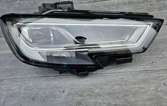 Audi A3 8Y Headlight/headlamp 8V0941784C 90118331
