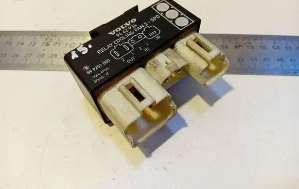 Volvo S70 V70 V70 XC Coolant fan relay 9442934 899251000