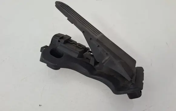 Volkswagen Golf VI Accelerator throttle pedal 1K1721503AA