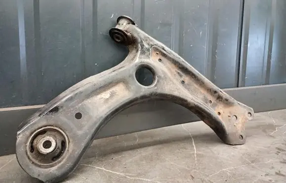 Volkswagen Polo V 6R Front control arm 6r0407152f