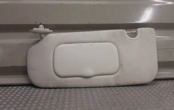 Dodge Caliber Sun visor 
