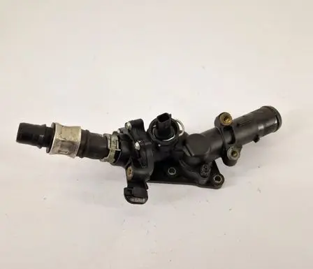 Nissan Qashqai Thermostat housing 110602770R