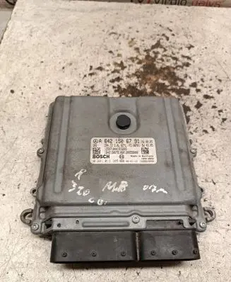 Mercedes-Benz R W251 Engine control unit/module A6421506791 1039S14048 0281013385