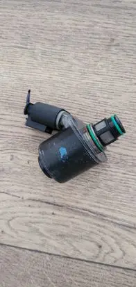 Mercedes-Benz Sprinter W906 Fuel pressure regulator 9307Z530A