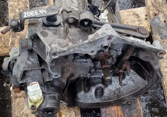 Peugeot 206 Manual 4 speed gearbox 