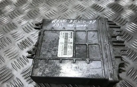 Renault Scenic I Engine control unit/module 0281001809 7700110647