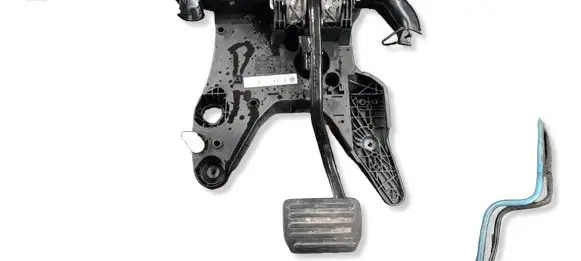 Porsche Cayenne (92A) Brake pedal 7P0723117D