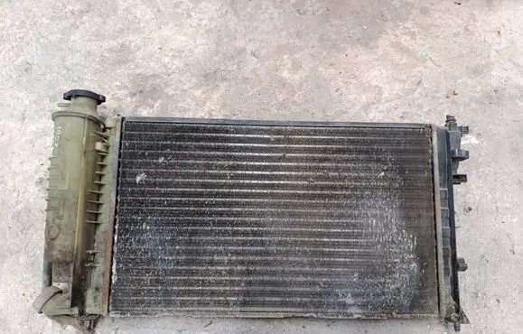 Peugeot 306 Coolant radiator