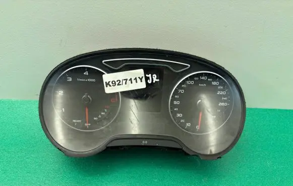 Audi A3 S3 8V Speedometer (instrument cluster) 8V0920872P