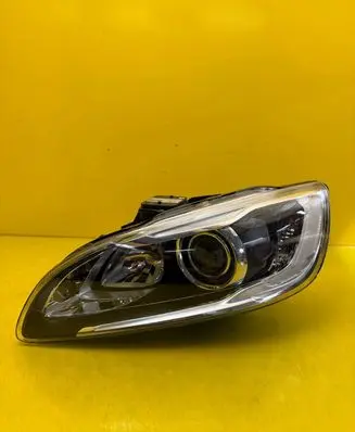 Volvo V60 Headlight/headlamp 31420253