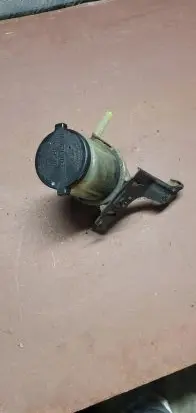 Toyota Corolla Verso E121 Power steering fluid tank/reservoir