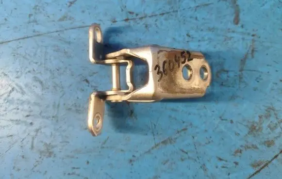 Nissan X-Trail T33 Front door lower hinge 804006RR0A