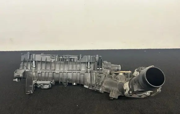 BMW 5 F10 F11 Intake manifold 0280751014 8506410 10213510