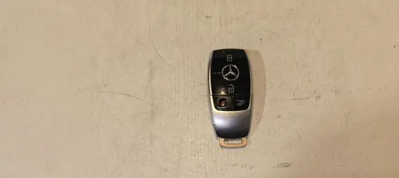 Mercedes-Benz E W213 Ignition key/card