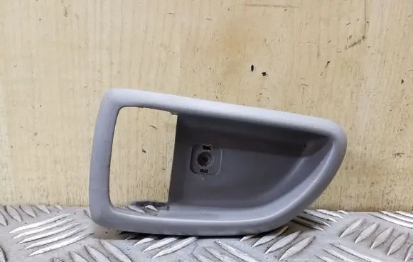KIA Sorento Other front door trim element 826213E000