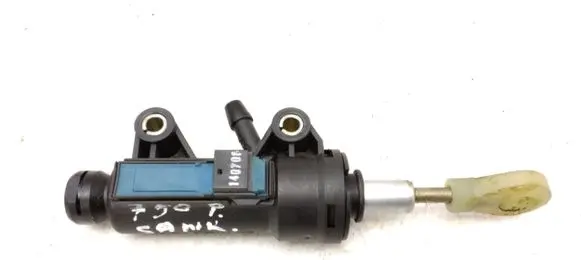 Clutch master cylinder