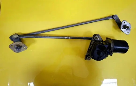 Mazda MX-3 Front wiper linkage and motor