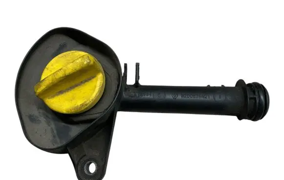Renault Clio IV Oil fill pipe 8200639421