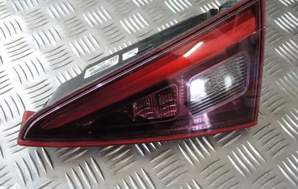 Alfa Romeo Giulia Tailgate rear/tail lights 00505523870