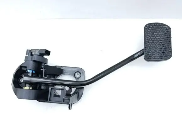 Mercedes-Benz GLS X167 Brake pedal A1672901000