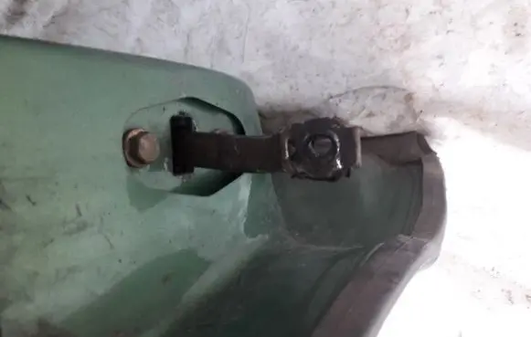 Volkswagen Sharan Rear door check strap stopper