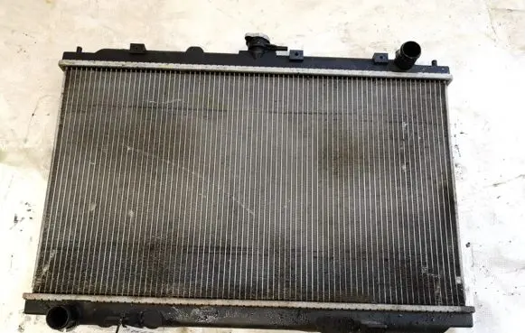 Nissan Almera Tino Coolant radiator