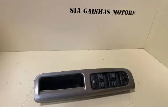 Volvo V50 Electric window control switch 8663817