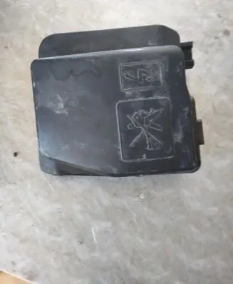 Renault Captur Fuse box cover 243825499R