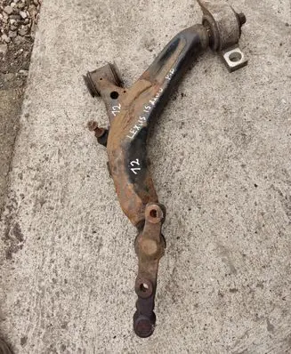 Lexus IS 220D-250-350 Front lower control arm/wishbone