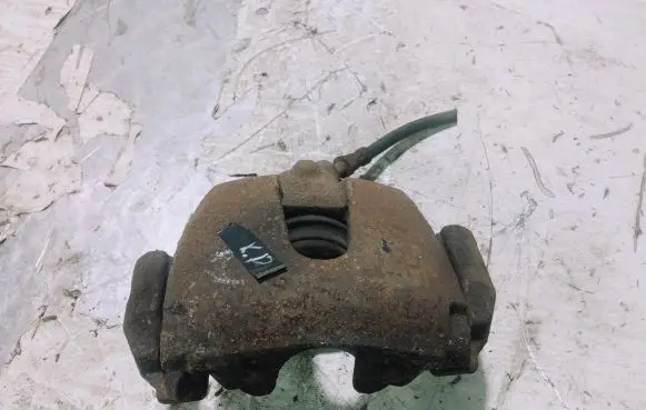Volvo S40 Front brake caliper