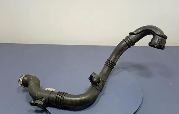 Opel Zafira C Air intake hose/pipe 13398479