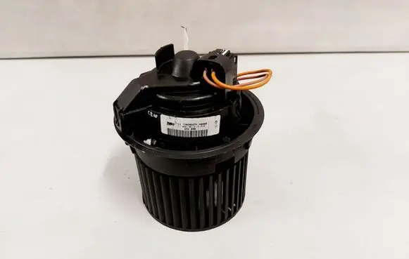 Renault Clio IV Heater fan/blower T1029527H