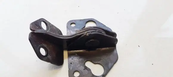 Mazda 323 Tailgate/trunk/boot hinge